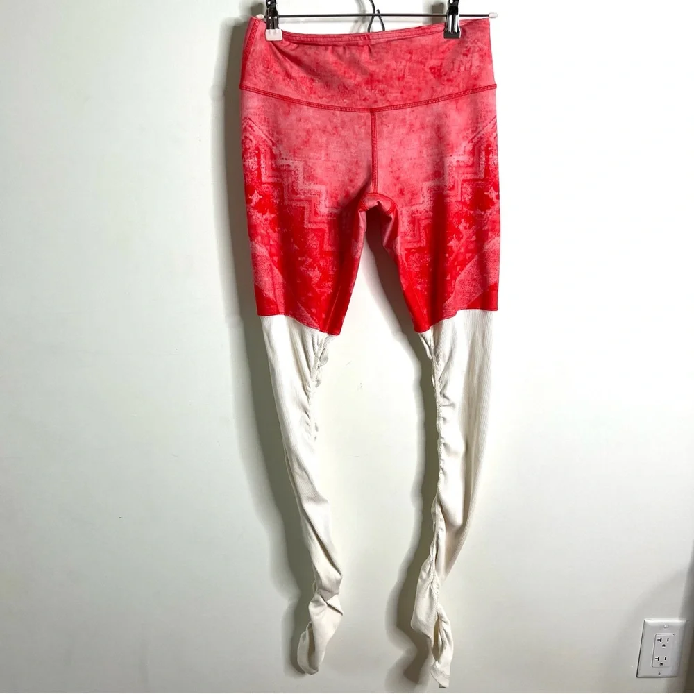 Alo Yoga Goddess Leggings Coral Off White Color Size Small